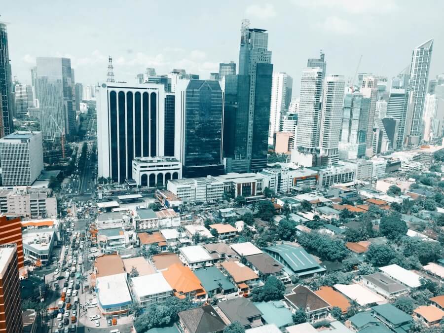 Blick auf Hochhäuser in Manila
