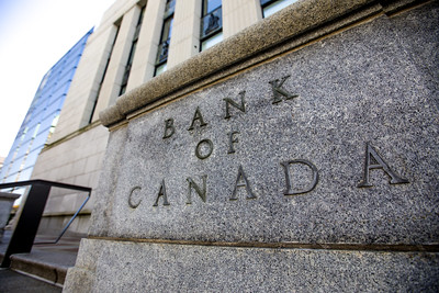 Zentrale der Bank of Canada in Ottawa, Schriftzug an Fassade