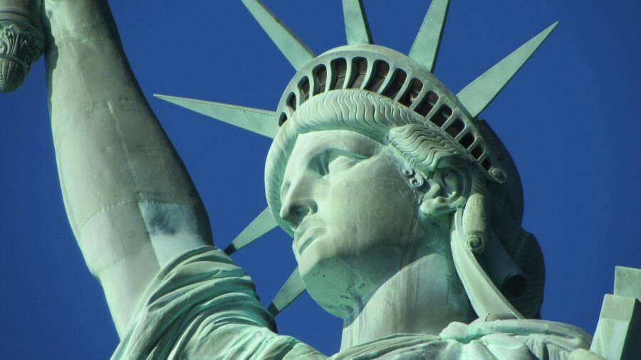 Nahaufnahme auf das Gesicht der New Yorker Freiheitsstatue
