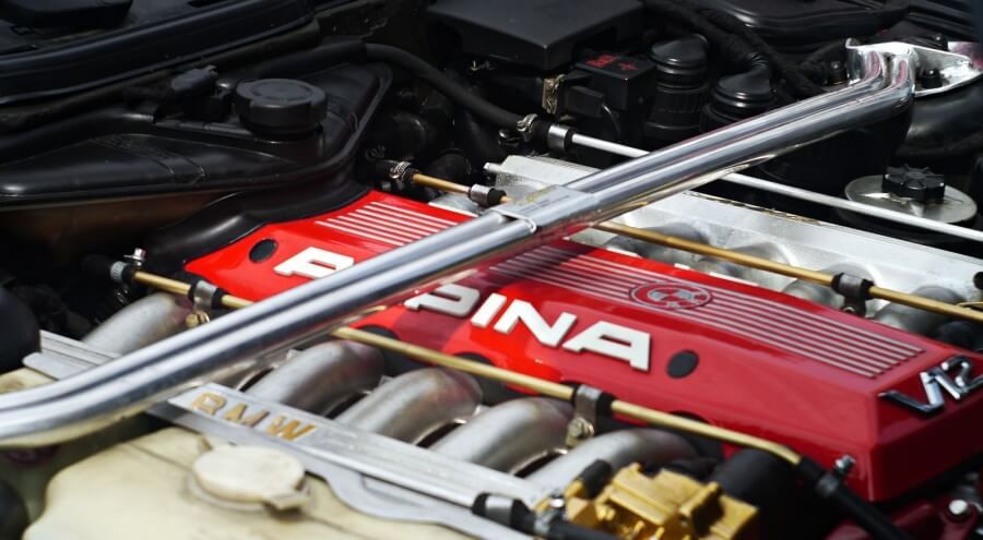 Ein verbauter Motor der Marke Alpina