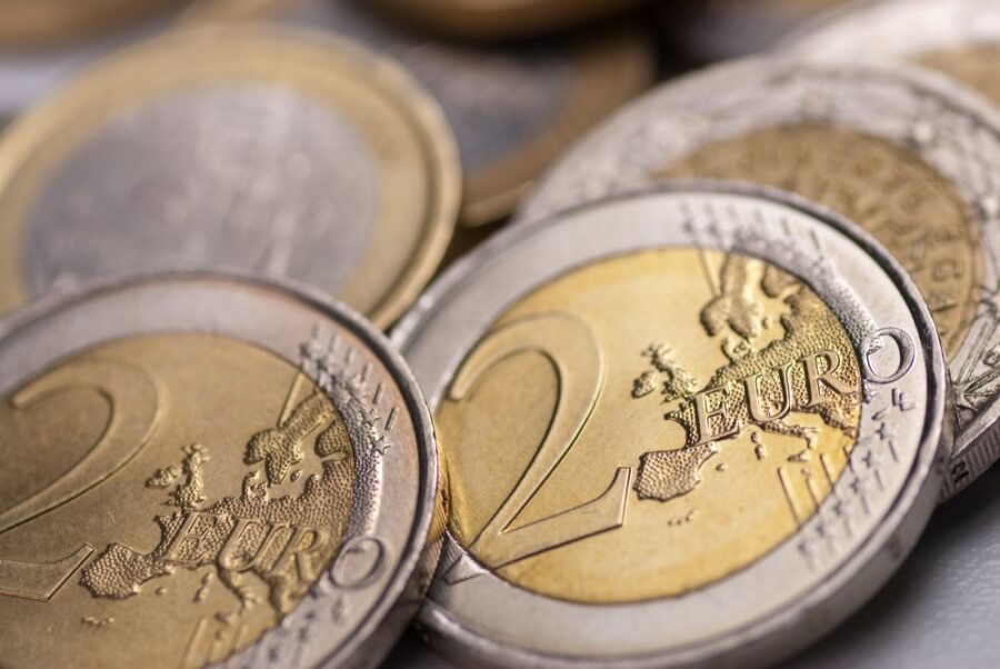 Mehrere 2-Euro-Münzen