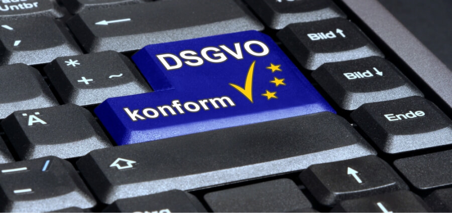Tastatur mit Taste "DSGVO-konform"