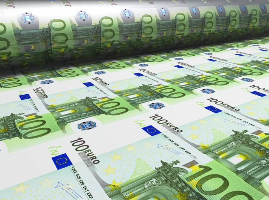 100-Euro-Scheine aus der Geldpresse