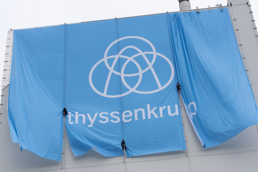 Banner mit Logo von ThyssenKrupp