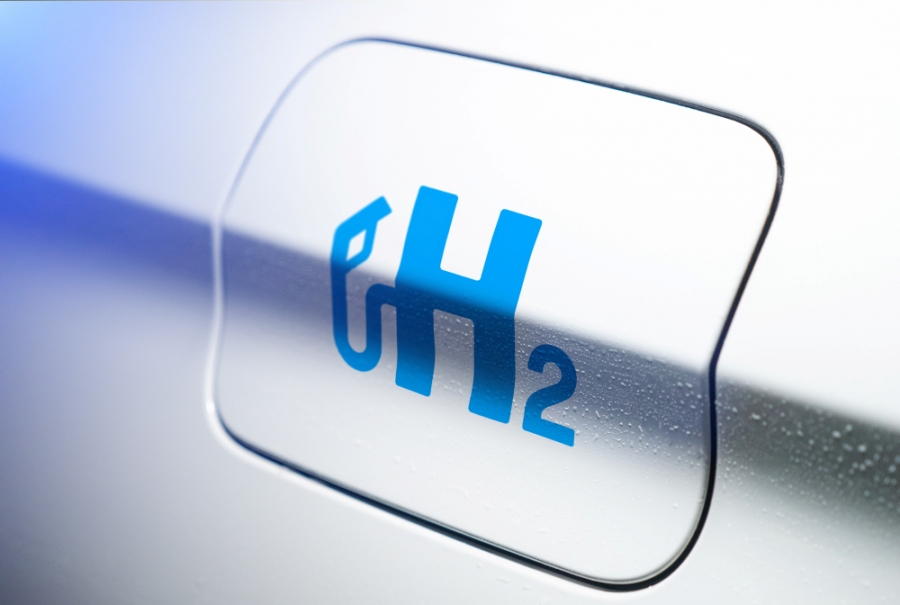 Wasserstoff-Logo auf einem Tank-Deckel