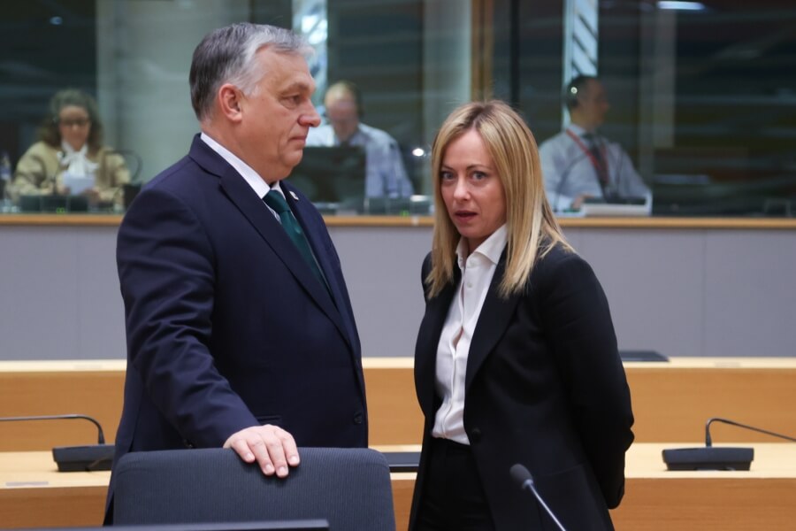 Ungarns Premierminister Viktor Orban und Italiens Ministerpräsidentin Giorgia Meloni